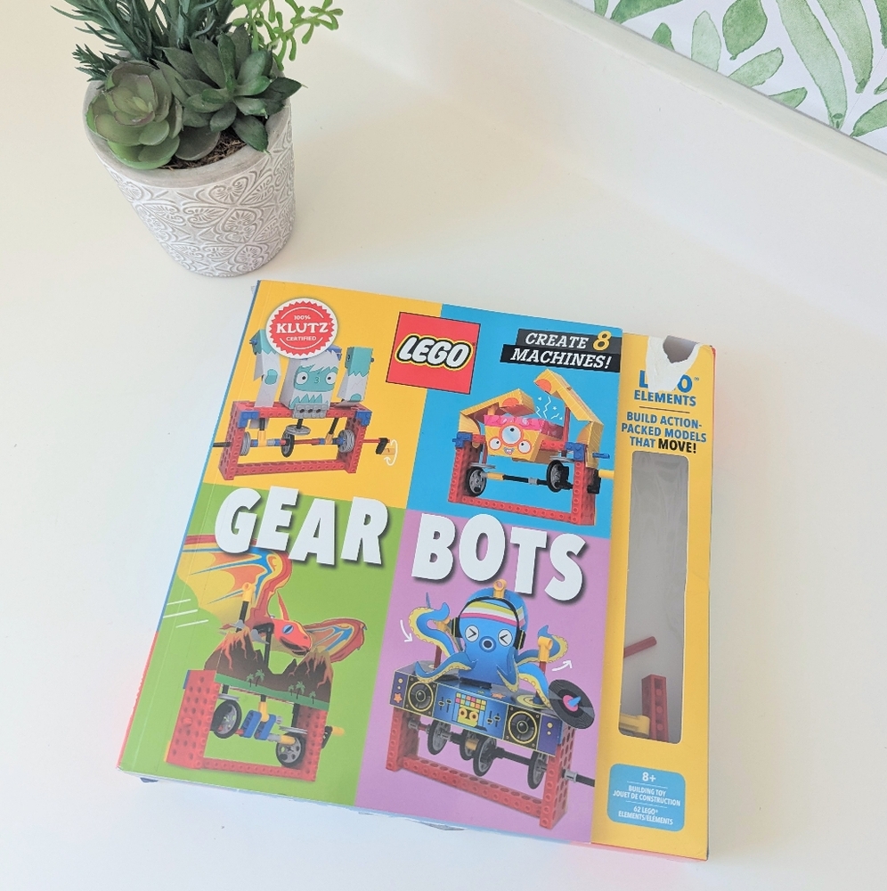 Lego Gear Bots -Book And Pieces